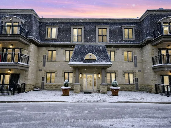 200 Collier St #306, Barrie, ON L4M 1H7