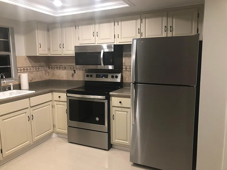 8830 Bay Pointe Dr #105 — Photo 13