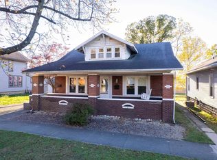 518 Chestnut St, Mount Carmel, IL 62863