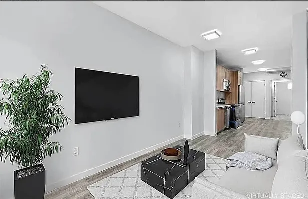 Rented by Elmekies Equities | media 13