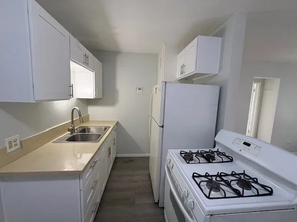 935 S Grand View St APT 2, Los Angeles, CA 90006