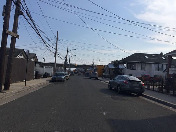 5th image of 327 Beach 73rd St