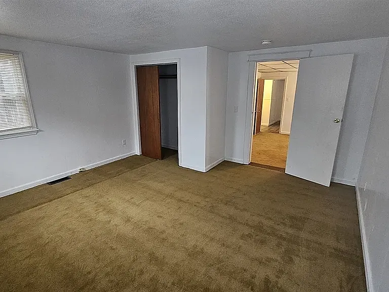 Second floor rooms.