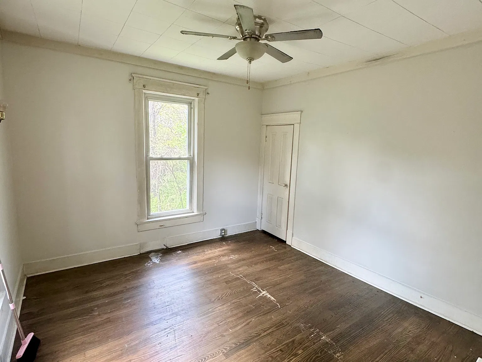 2 bed, $995 — Photo 4