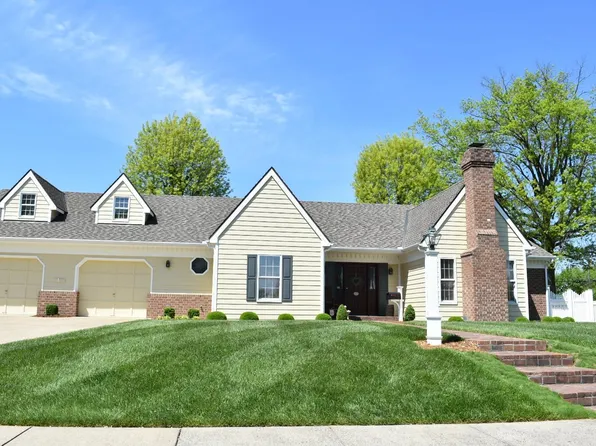 121 Woodland Dr, Huntington, WV 25705