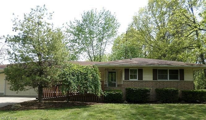 1st image of 853 Pleasant Dr NW