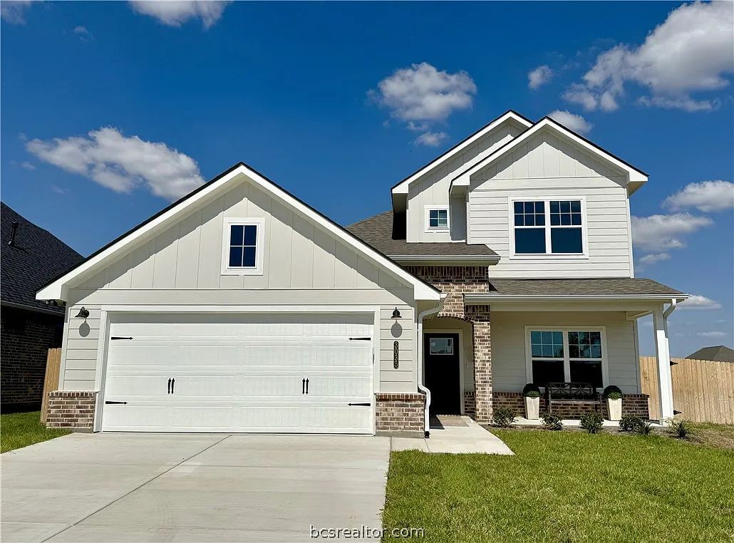 4 bed, 2130 sqft, $2,500 — Photo 1