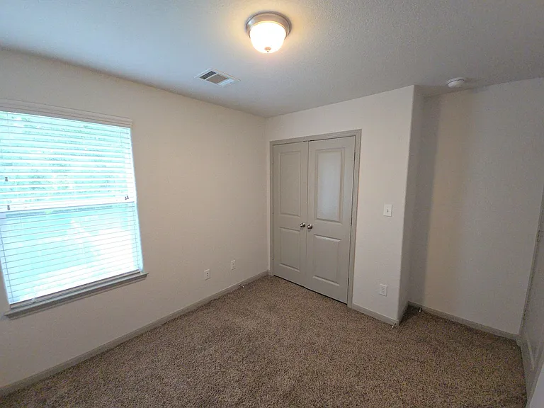 626 Magnolia Bnd — Photo 14