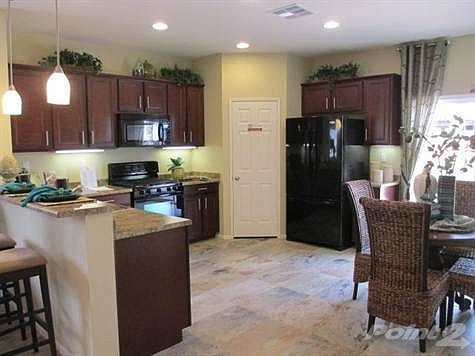 3rd image of 272 W Puerto Escondido Dr