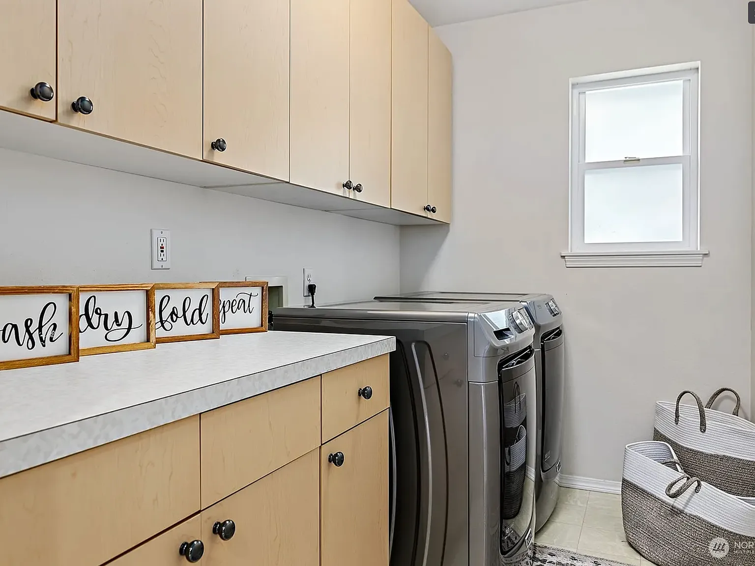 5 bed, 3460 sqft, $7,000 — Photo 1