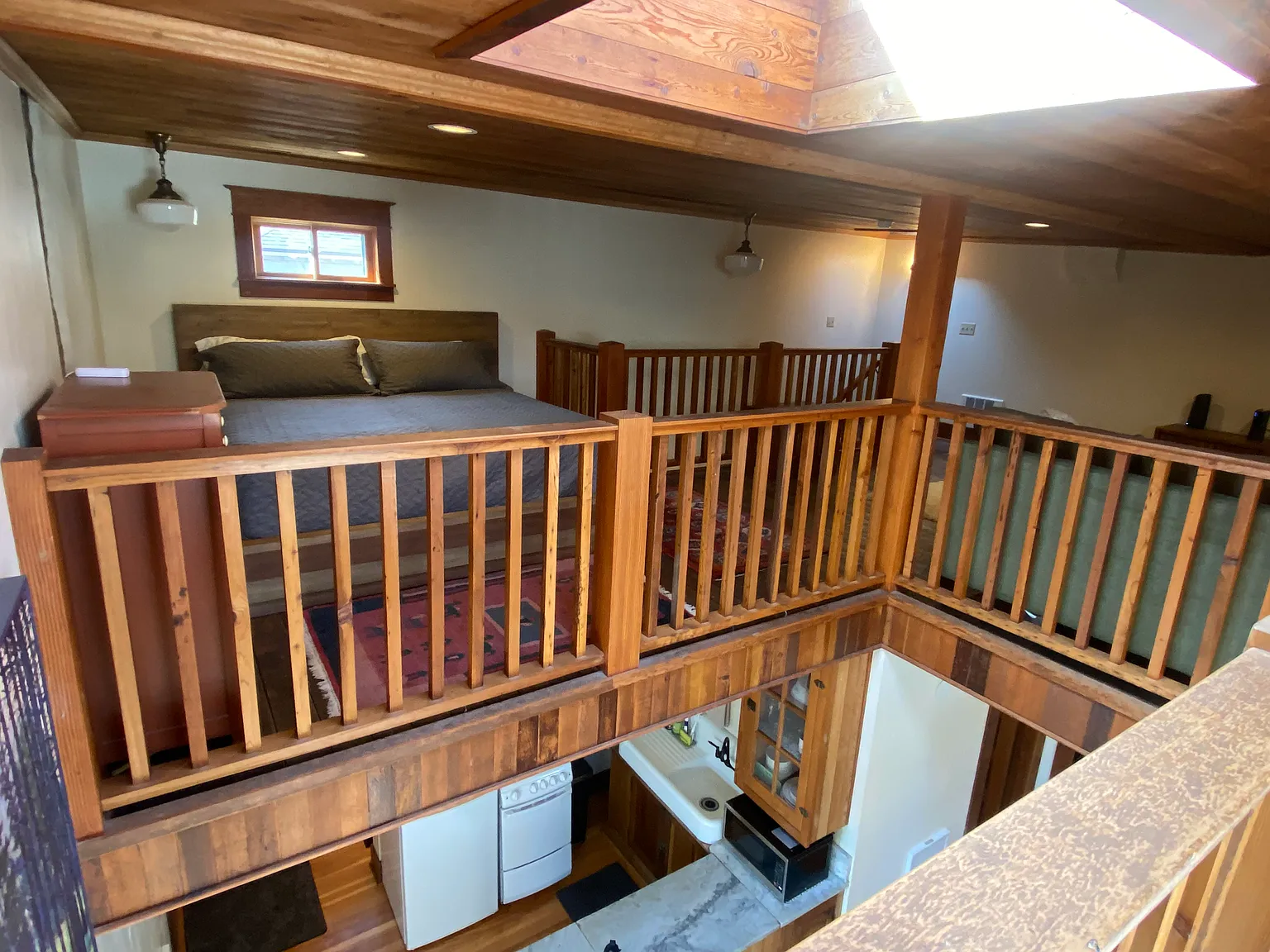 Studio, 840 sqft, $1,800 — Photo 3