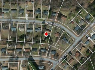 353 Ridgecrest Dr, King, NC 27021