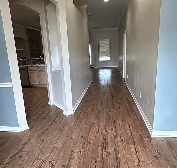 9812 Kings Pointe Dr — Photo 6