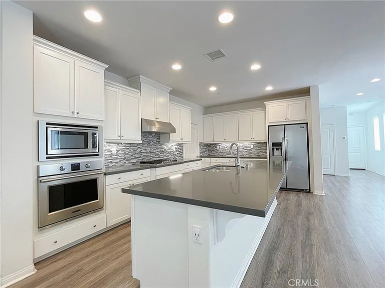 417 W Bagnall St — Photo 4