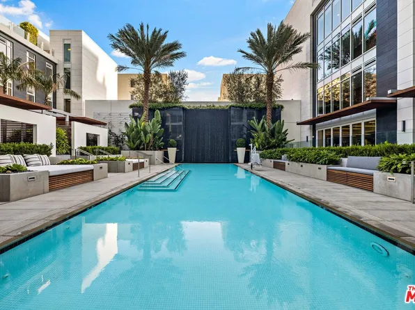 9000 W 3rd St #214, Los Angeles, CA 90048