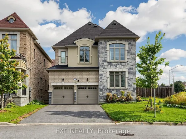 500 McGregor Farm Trl, Newmarket, ON L3X 0H7