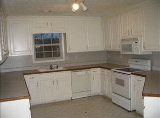 517 Saddle Ridge Dr, Bethlehem, GA 30620