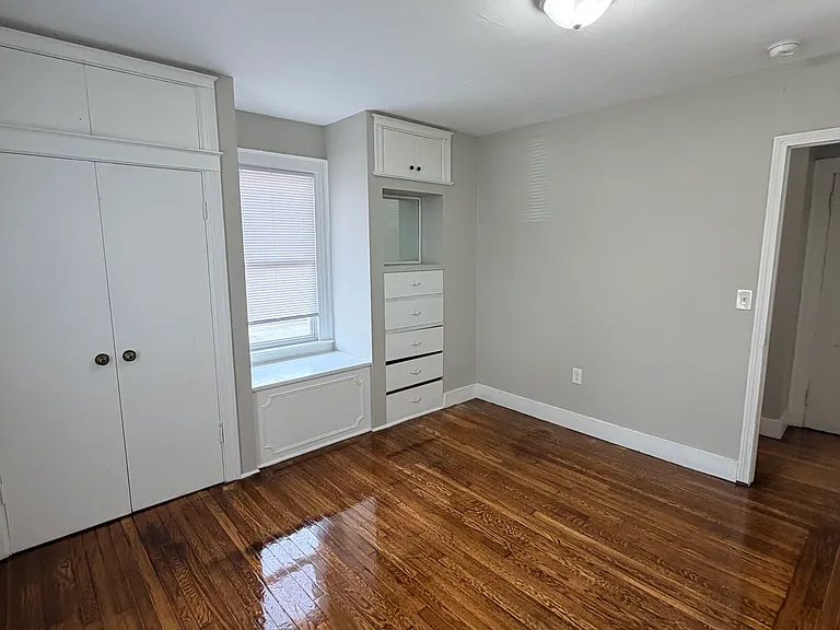 240 Fountain St — Photo 13