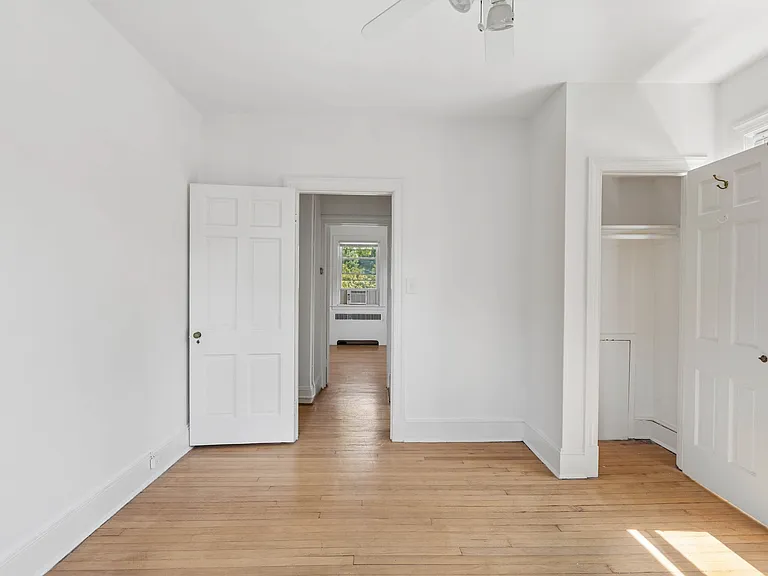 500 Park Ave #2E — Photo 12