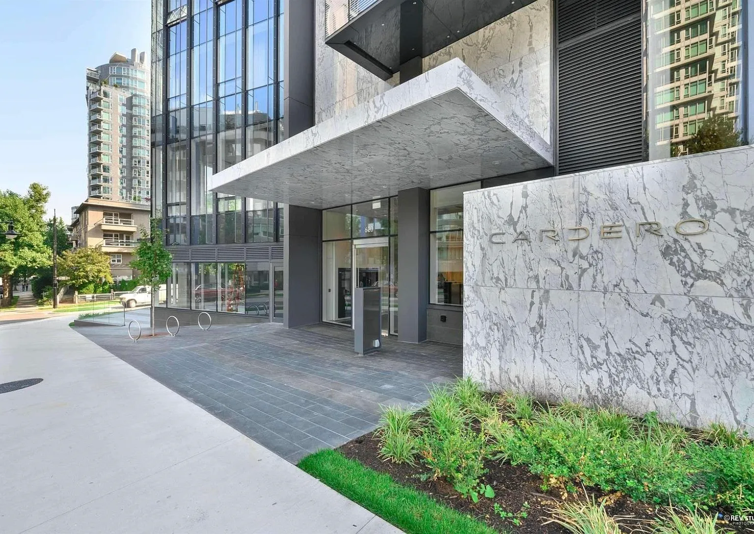 1 bed, 19 sqft, $2,850 — Photo 2