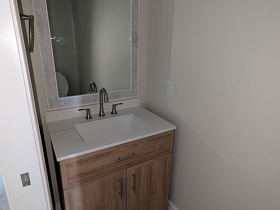 5th image of 537 N 20th St #61