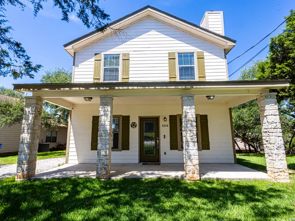 1213 LAKEVIEW DRIVE, Canyon Lake, TX 78133
