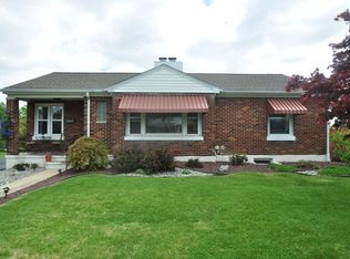 1225 Ridge Ave, Whitehall, PA 18052