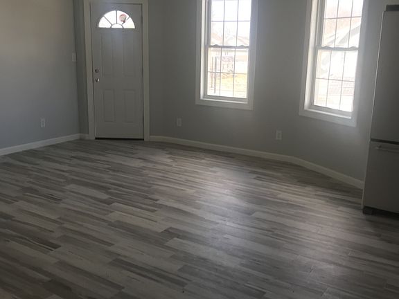 3rd image of 81-83 Marion St Floor 2