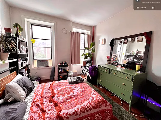 Rented by Rumah Realty Inc | media 7