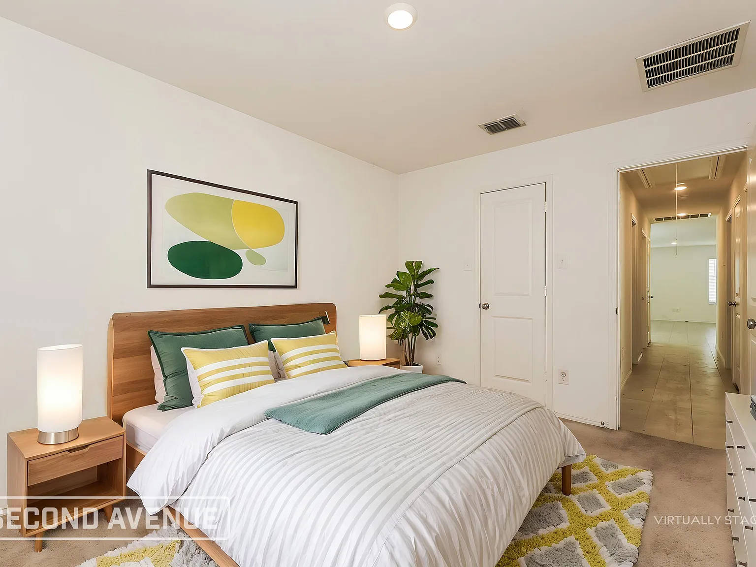 3 bed, 2.0 bath, 1028 sqft, $2,299 — Photo 4