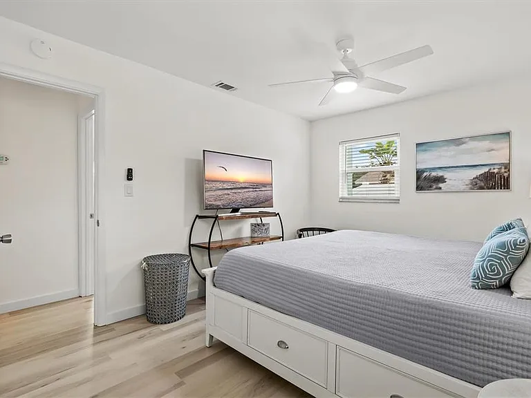 3210 Wood St — Photo 22
