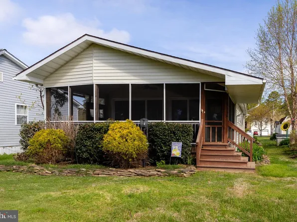 38338 Point Breeze Rd, Coltons Point, MD 20626