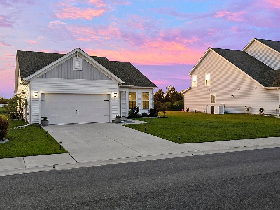 1st image of 371 Mikita Dr.