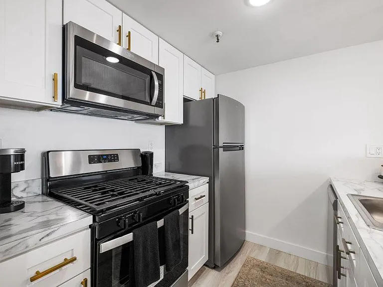 Atlantic Apartments — Photo 5