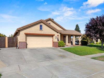 2144 Golden Gate Dr, Plumas Lake, CA, 95961