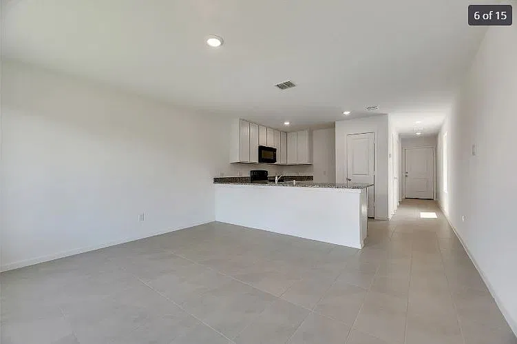 904 Grebe Dr