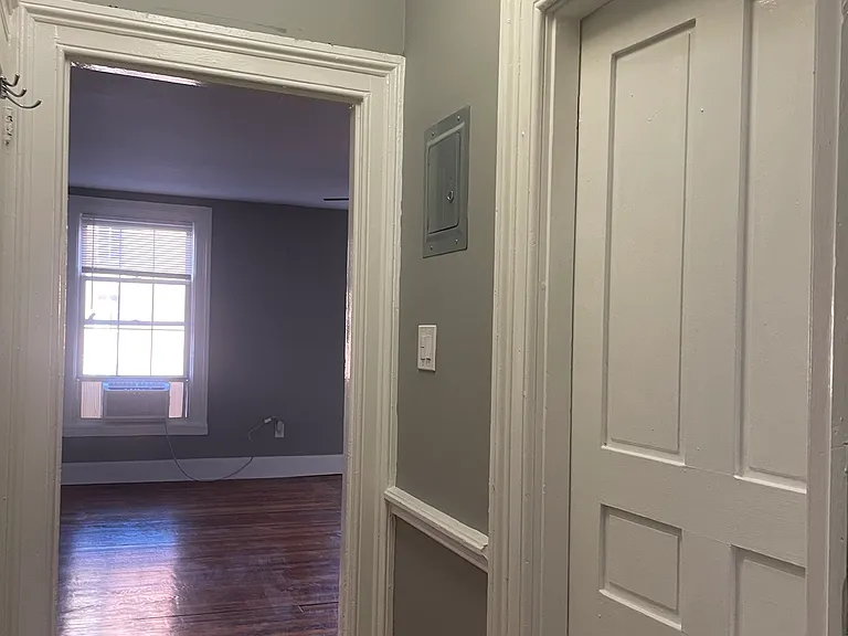 717 Park Ave #4R — Photo 8