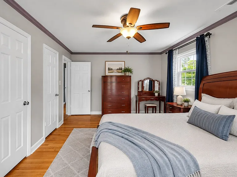 5048 Maplewood Dr — Photo 25