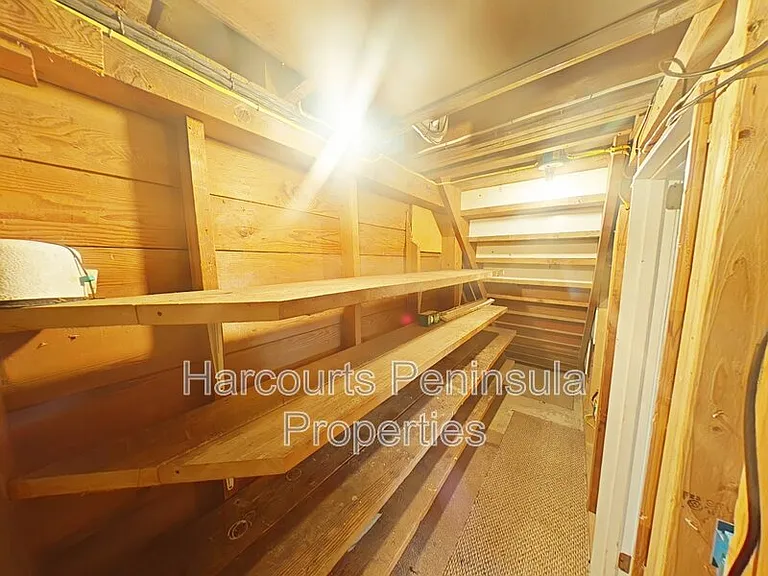 1011 Rainier Ave — Photo 6