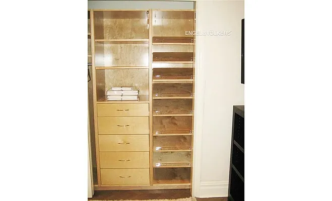 Rented by Engel & Völkers New York City | media 10