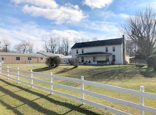 10537 Old Glasgow Rd, Mount Hermon, KY 42157