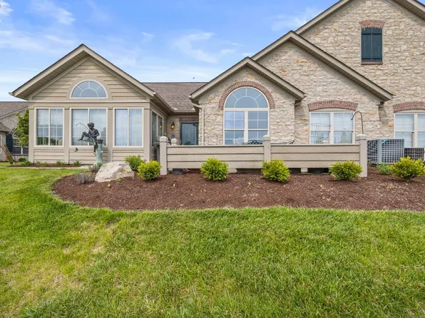2750 Canterbury Cir #C, Pt Clinton, OH 43452