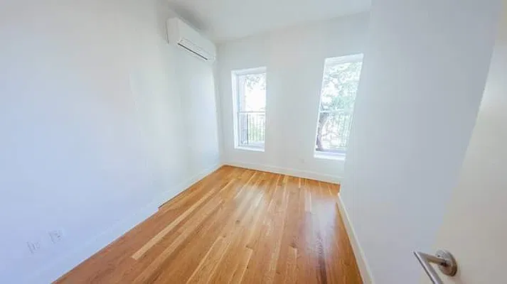 Rented by Lofts and Flats LLC | media 71