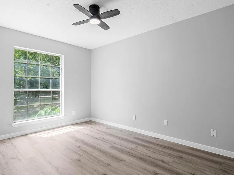 13400 Nicholson Rd — Photo 24