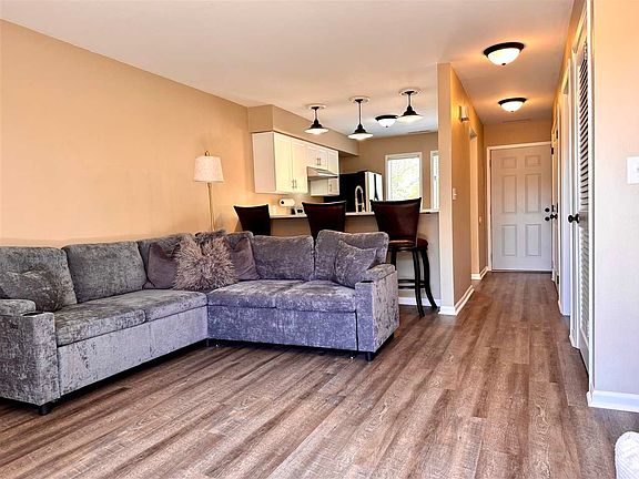2nd image of 480 Samoa Dr