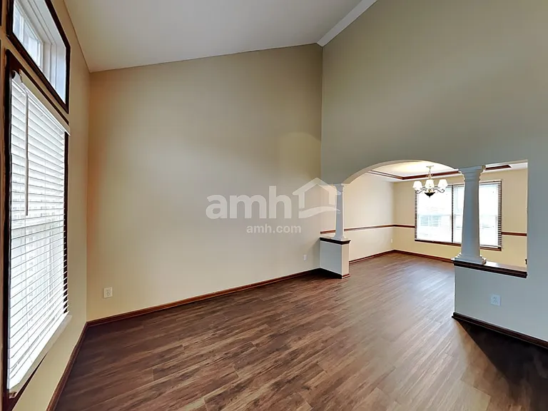 6738 Inverness St — Photo 8