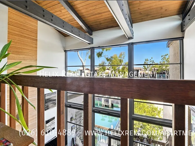 7322 Marina Pacifica Dr N — Photo 16