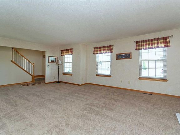 3rd image of 7308 Fayette Blvd
