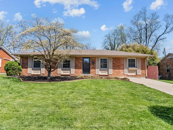 2920 Brigadoon Pkwy, Lexington, KY 40517