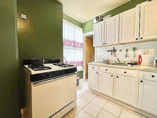 1st image of 813 Rogers Ave #3F